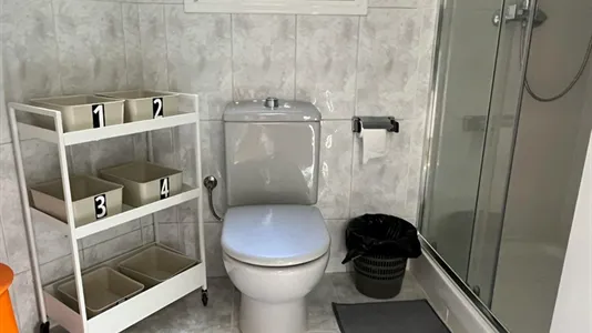 Rooms in Barcelona Eixample - photo 7