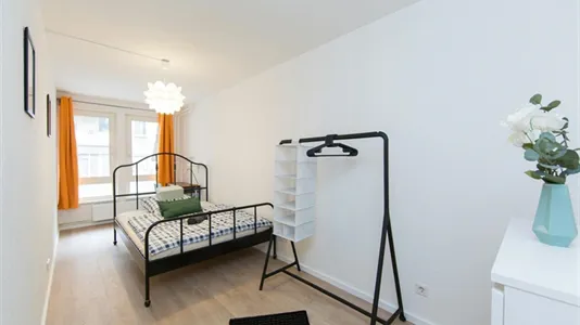 Rooms in Berlin Neukölln - photo 1