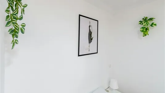 Rooms in Zaragoza - photo 10