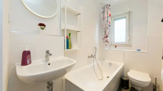 Rooms in Berlin Mitte - photo 9