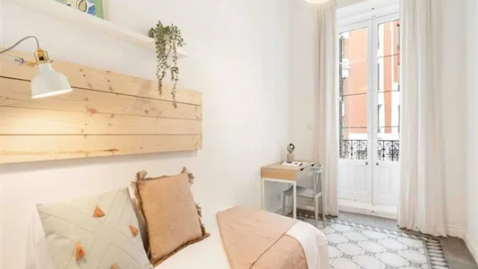 Rooms in Madrid Centro - photo 6