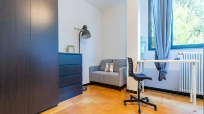 Room for rent in Milano Zona 5 - Vigentino, Chiaravalle, Gratosoglio, Milan