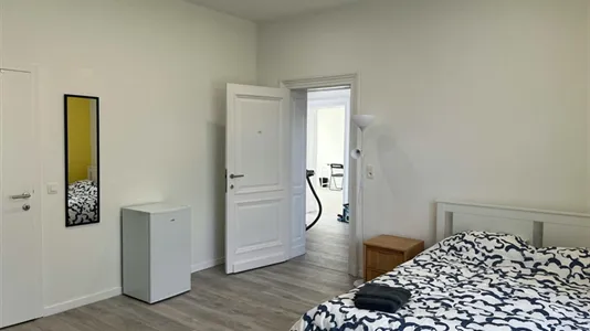Rooms in Charleroi - photo 5
