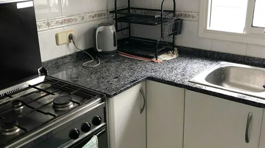 Rooms in Barcelona Sant Martí - photo 9