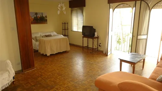 Rooms in Córdoba - photo 7