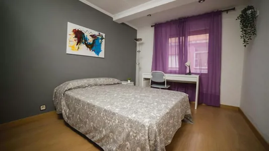 Rooms in L'Hospitalet de Llobregat - photo 1