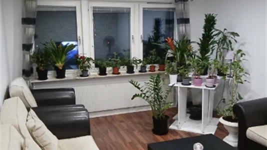 Houses in Södertälje - photo 3