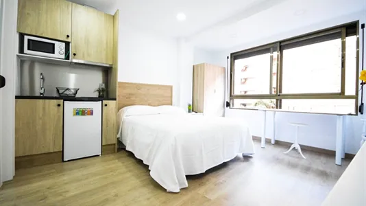 Apartments in Valencia Extramurs - photo 4