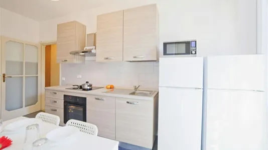 Rooms in Lecco - photo 10