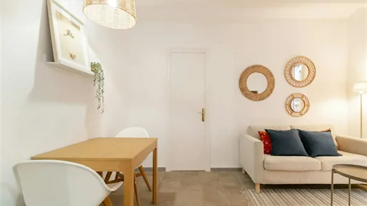 Apartments in Barcelona Ciutat Vella - photo 2