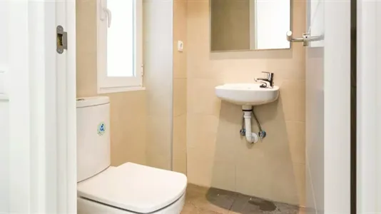 Rooms in Madrid Salamanca - photo 4