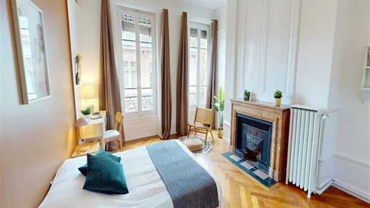 Rooms in Lyon - photo 2
