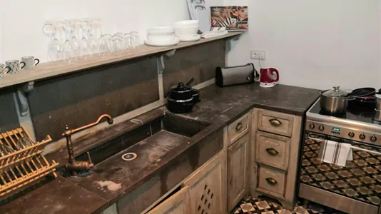 Rooms in Barcelona Ciutat Vella - photo 7