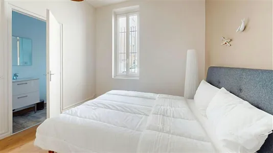 Apartments in Lyon - photo 2