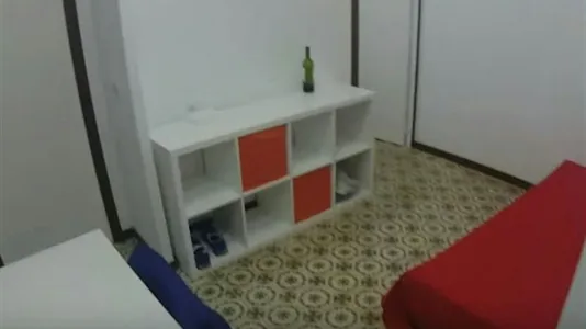 Rooms in Barcelona Ciutat Vella - photo 10