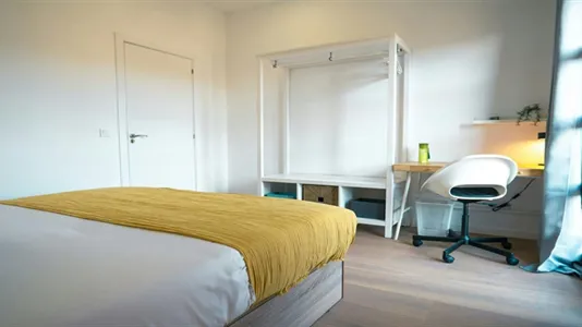 Rooms in Barcelona Ciutat Vella - photo 3