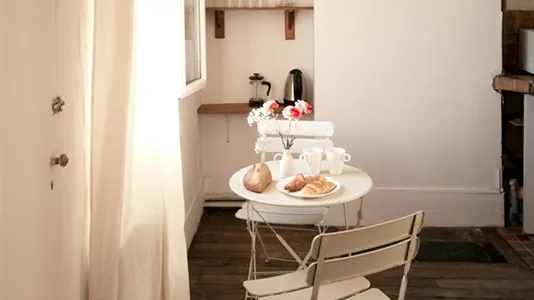 Apartments in Paris 8ème arrondissement - photo 4