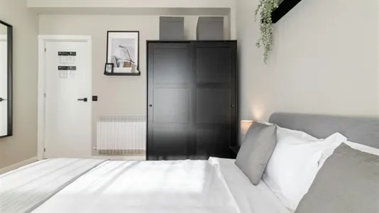 Rooms in Barcelona Sarrià-St. Gervasi - photo 2