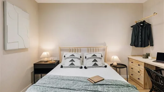 Rooms in Barcelona Gràcia - photo 3