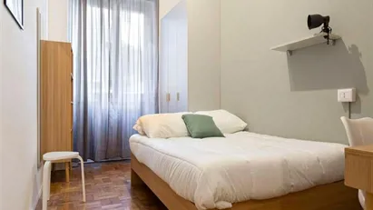 Room for rent in Milano Zona 4 - Vittoria, Forlanini, Milan