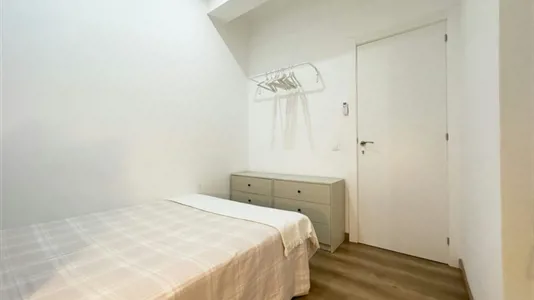 Rooms in Barcelona Ciutat Vella - photo 2