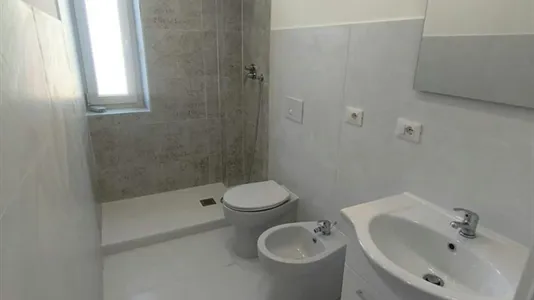 Rooms in Roma Municipio XIV – Monte Mario - photo 7