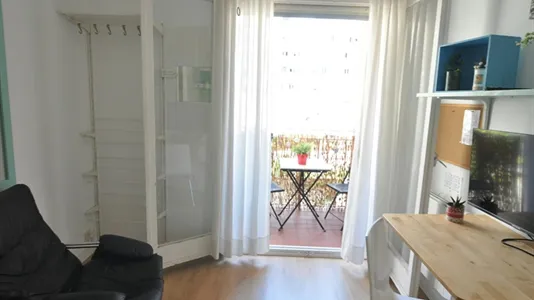 Rooms in Barcelona Eixample - photo 4