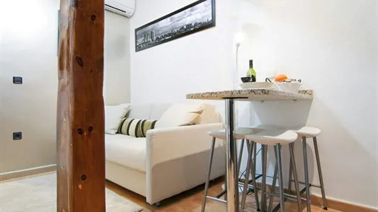 Apartments in Madrid Centro - photo 2