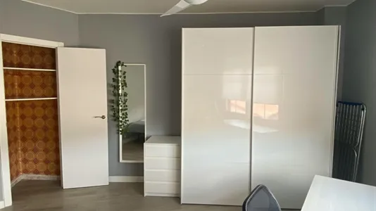 Rooms in Zaragoza - photo 8