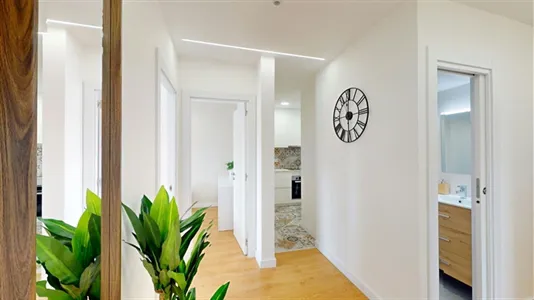 Rooms in Barcelona Sants-Montjuïc - photo 8