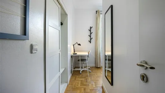 Rooms in Madrid Chamberí - photo 3