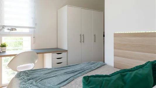 Rooms in Madrid Moncloa-Aravaca - photo 4