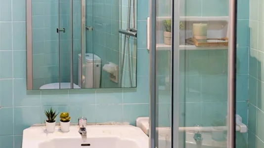 Rooms in Barcelona Ciutat Vella - photo 5