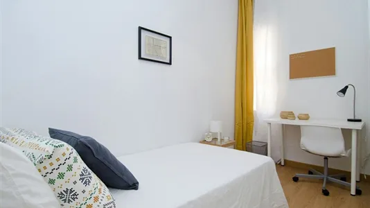 Rooms in Madrid Chamberí - photo 2