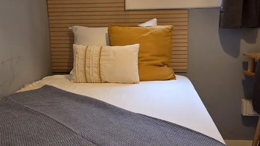 Rooms in Barcelona Eixample - photo 3