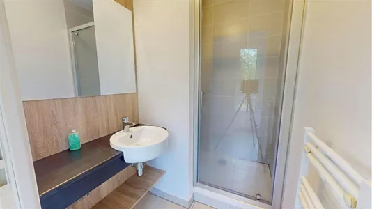 Rooms in Lyon - photo 4