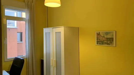 Rooms in Madrid Chamberí - photo 9