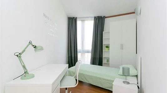 Rooms in Milano Zona 7 - Baggio, De Angeli, San Siro - photo 1