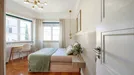 Room for rent, Lisbon (region), &lt;span class=&quot;blurred street&quot; onclick=&quot;ProcessAdRequest(13263902)&quot;&gt;&lt;span class=&quot;hint&quot;&gt;See streetname&lt;/span&gt;[xxxxxxxxxxxxx]&lt;/span&gt;