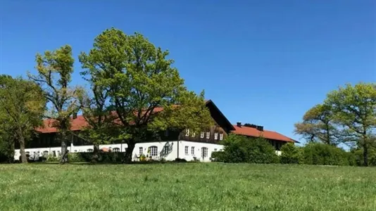 Houses in Ebersberg - photo 2