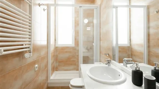 Rooms in Madrid Chamberí - photo 7