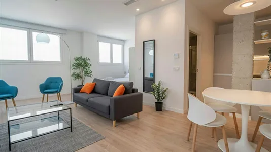Apartments in Valencia Ciutat Vella - photo 2