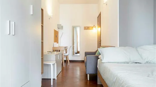 Rooms in Milano Zona 5 - Vigentino, Chiaravalle, Gratosoglio - photo 2
