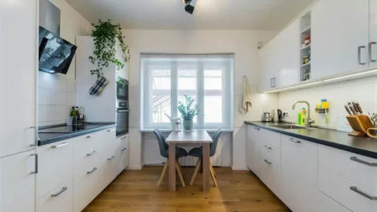 Apartments in Berlin Neukölln - photo 2