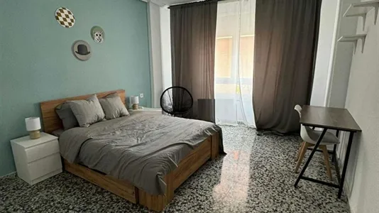 Rooms in Mislata - photo 2