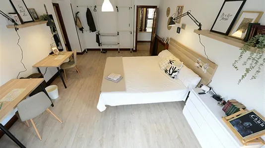 Rooms in Bilbao - photo 5