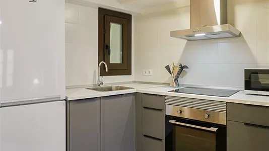 Apartments in Barcelona Ciutat Vella - photo 5