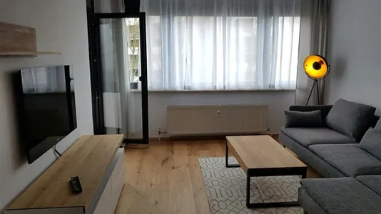 Apartments in Frankfurt Süd - photo 2