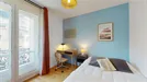 Room for rent, Paris 1er arrondissement, Paris, &lt;span class=&quot;blurred street&quot; onclick=&quot;ProcessAdRequest(13541343)&quot;&gt;&lt;span class=&quot;hint&quot;&gt;See streetname&lt;/span&gt;[xxxxxxxxxxxxx]&lt;/span&gt;