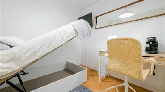 Rooms in Madrid Chamartín - photo 3
